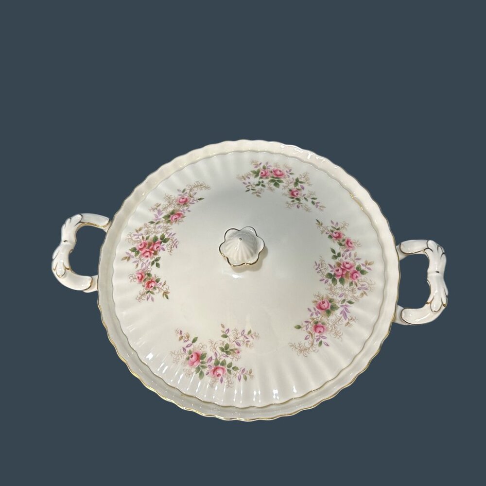 Vintage Royal Albert Lavender Rose Bone China Tureen w/ Lid 1961 Stamp Farmhouse - Picture 4 of 13